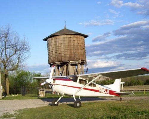 plane-watertower-500-500x400